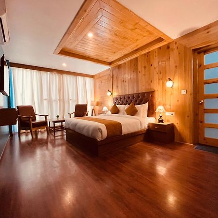 Tata Vista Resort Mall Road Manali - Centrally Heated & Air Cooled Eksteriør billede