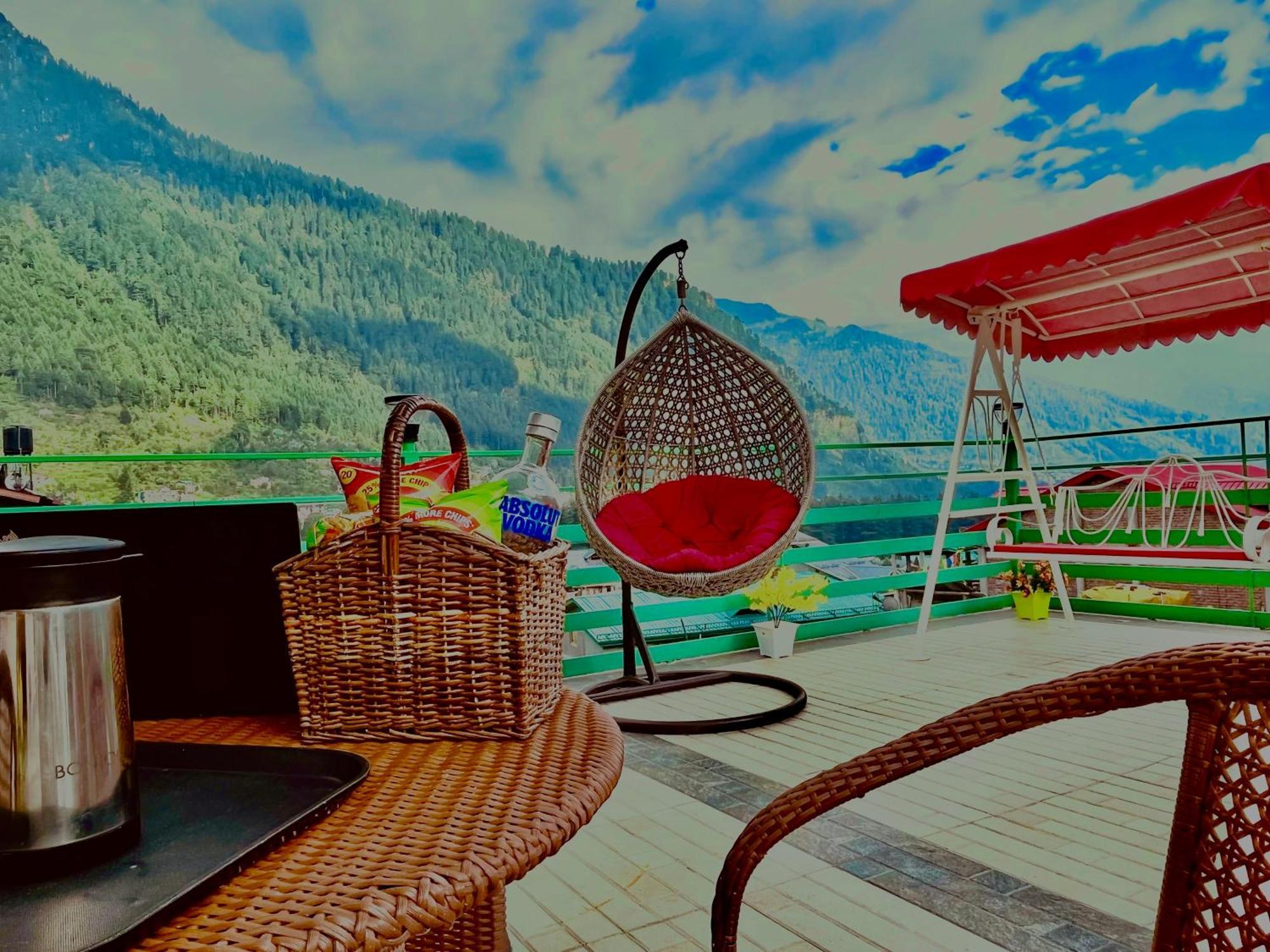 Tata Vista Resort Mall Road Manali - Centrally Heated & Air Cooled Eksteriør billede