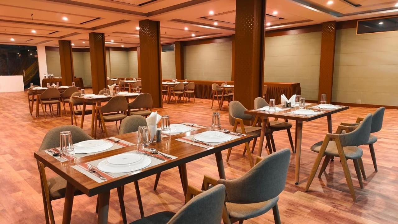 Tata Vista Resort Mall Road Manali - Centrally Heated & Air Cooled Eksteriør billede