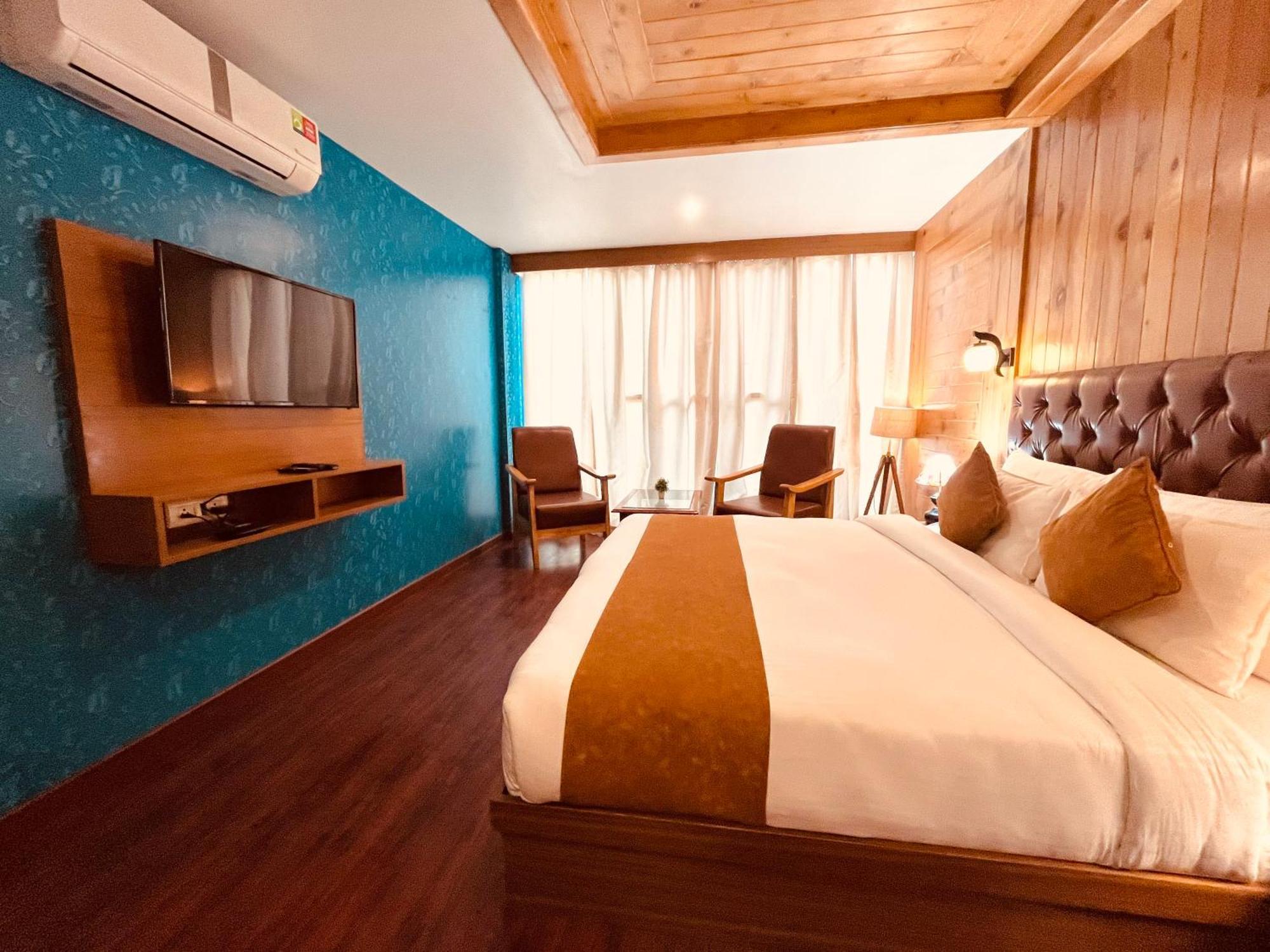 Tata Vista Resort Mall Road Manali - Centrally Heated & Air Cooled Eksteriør billede