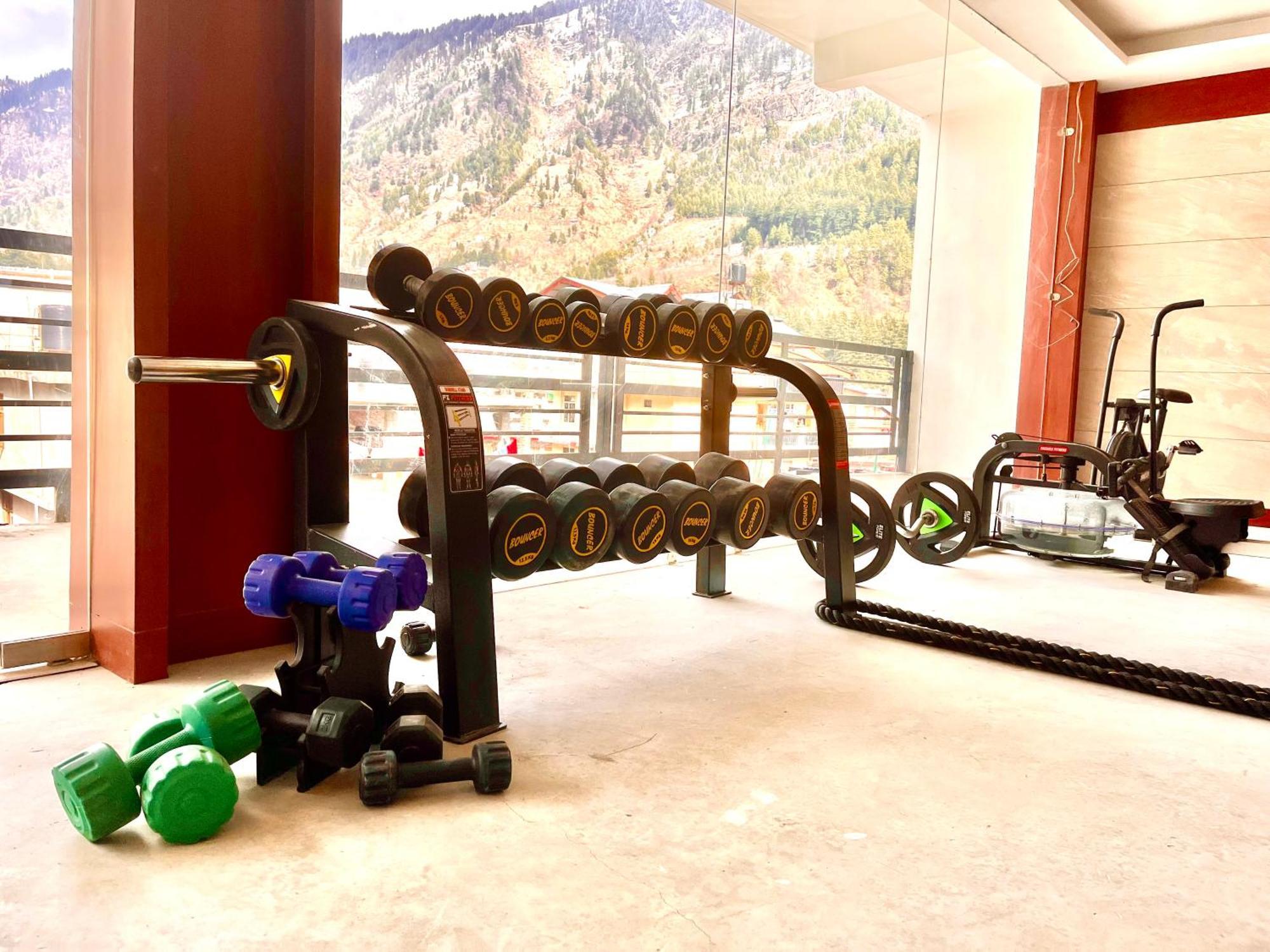 Tata Vista Resort Mall Road Manali - Centrally Heated & Air Cooled Eksteriør billede