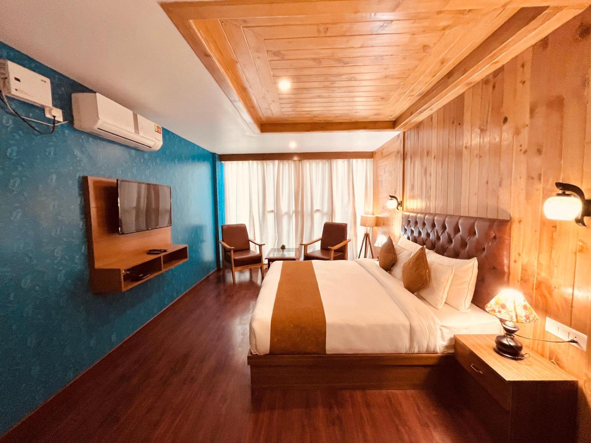 Tata Vista Resort Mall Road Manali - Centrally Heated & Air Cooled Eksteriør billede