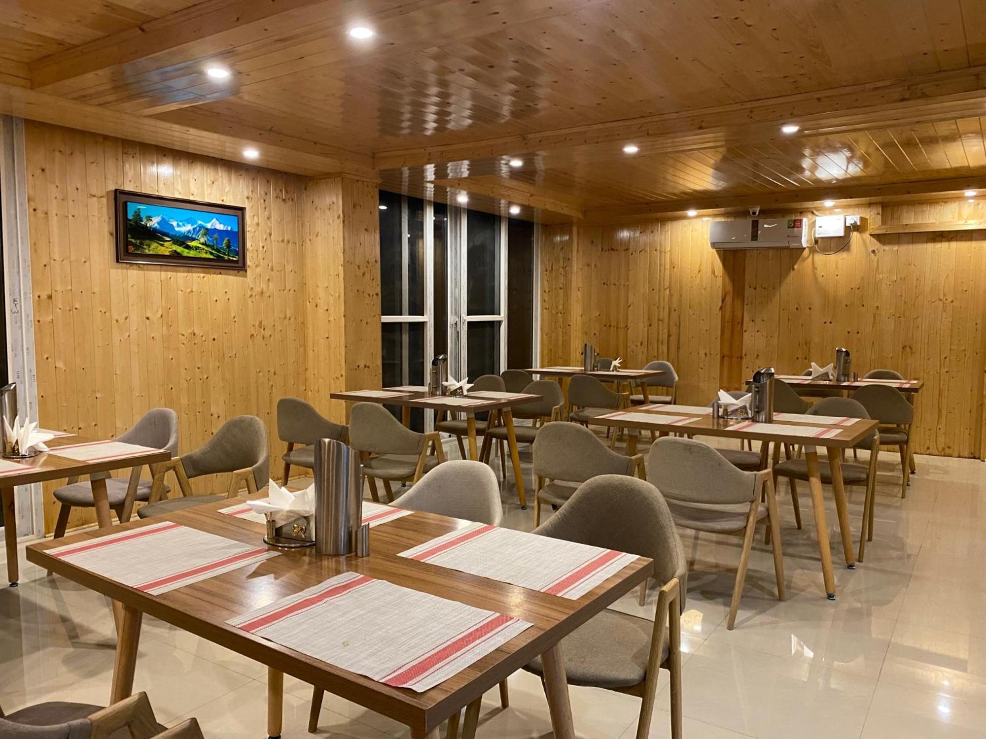 Tata Vista Resort Mall Road Manali - Centrally Heated & Air Cooled Eksteriør billede
