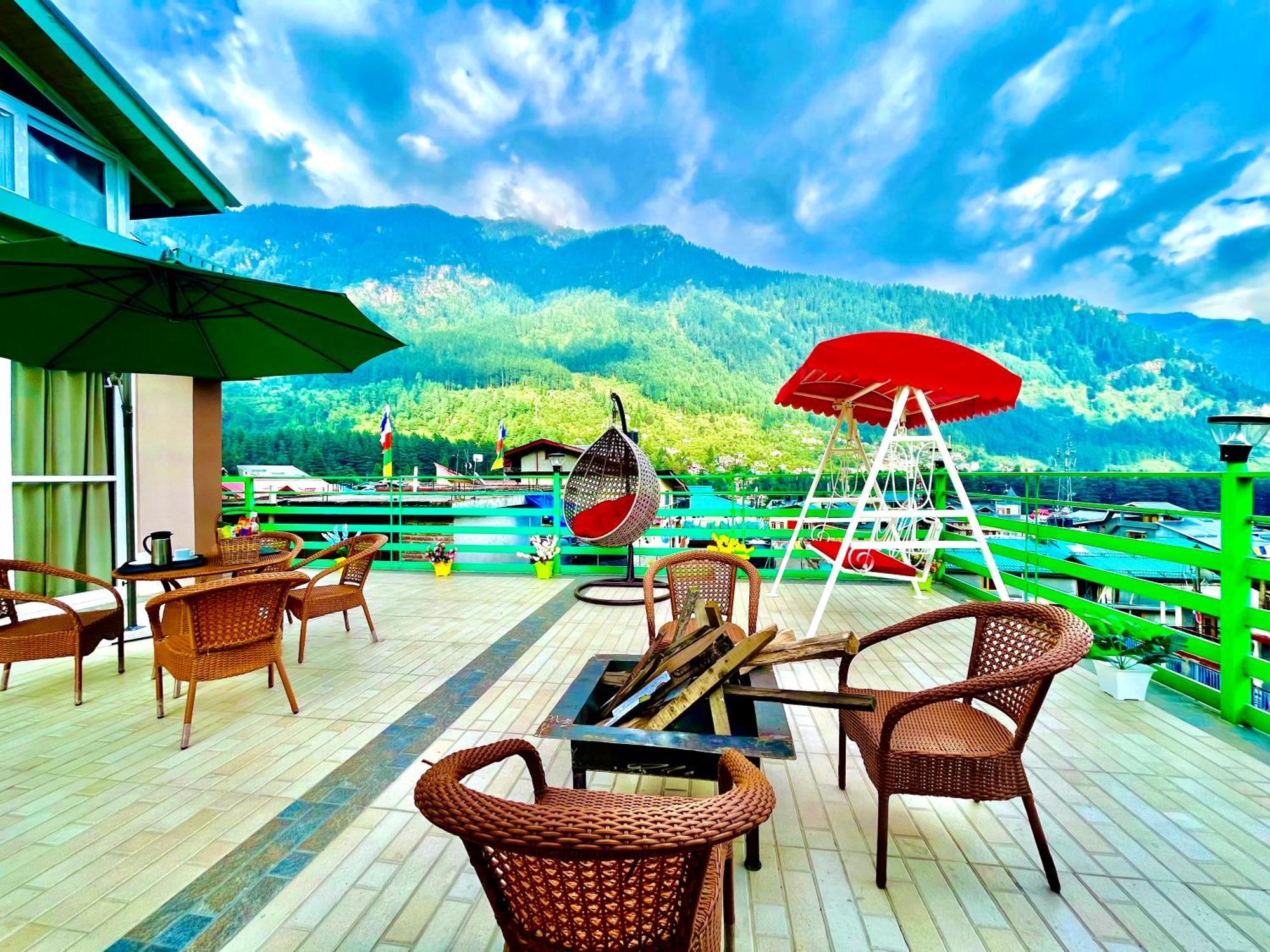 Tata Vista Resort Mall Road Manali - Centrally Heated & Air Cooled Eksteriør billede