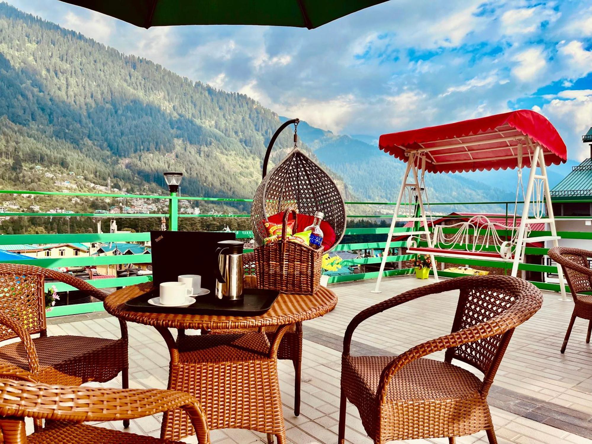 Tata Vista Resort Mall Road Manali - Centrally Heated & Air Cooled Eksteriør billede
